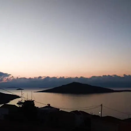 Appartamento Marina Castellana Ii Chalki Town