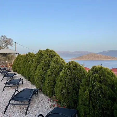 Apartament Marina Castellana Ii Chalki Town