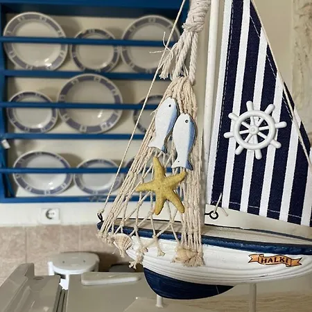 Marina Castellana Ii Chalki Town