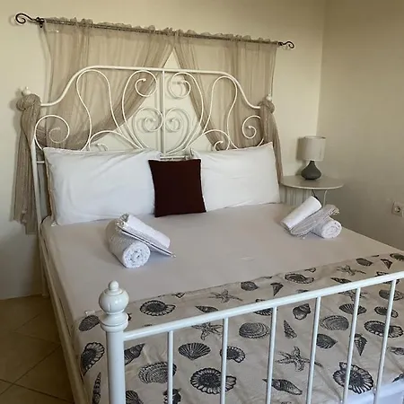 Appartamento Marina Castellana Ii Chalki Town