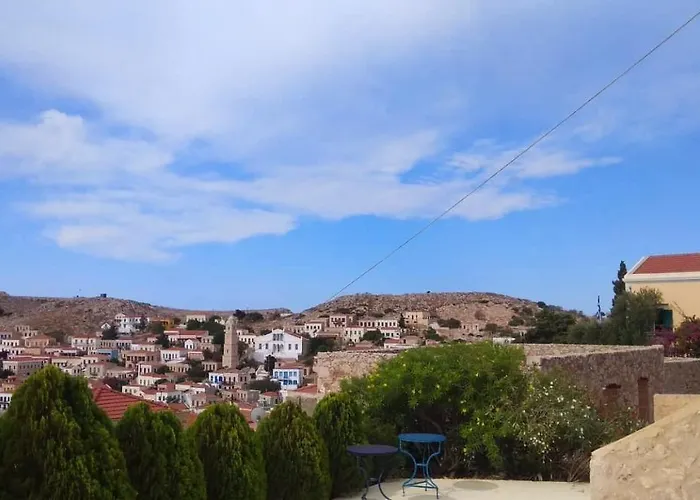 Marina Castellana Ii Daire Chalki Town