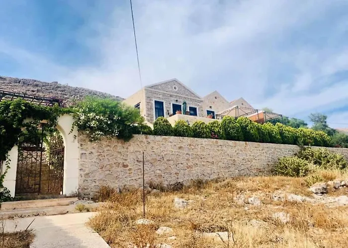 Daire Marina Castellana Ii Chalki Town