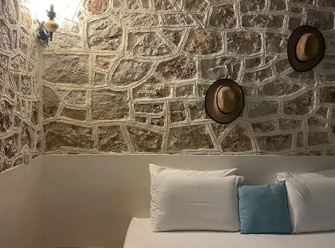 Marina Castellana Ii * Chalki Town